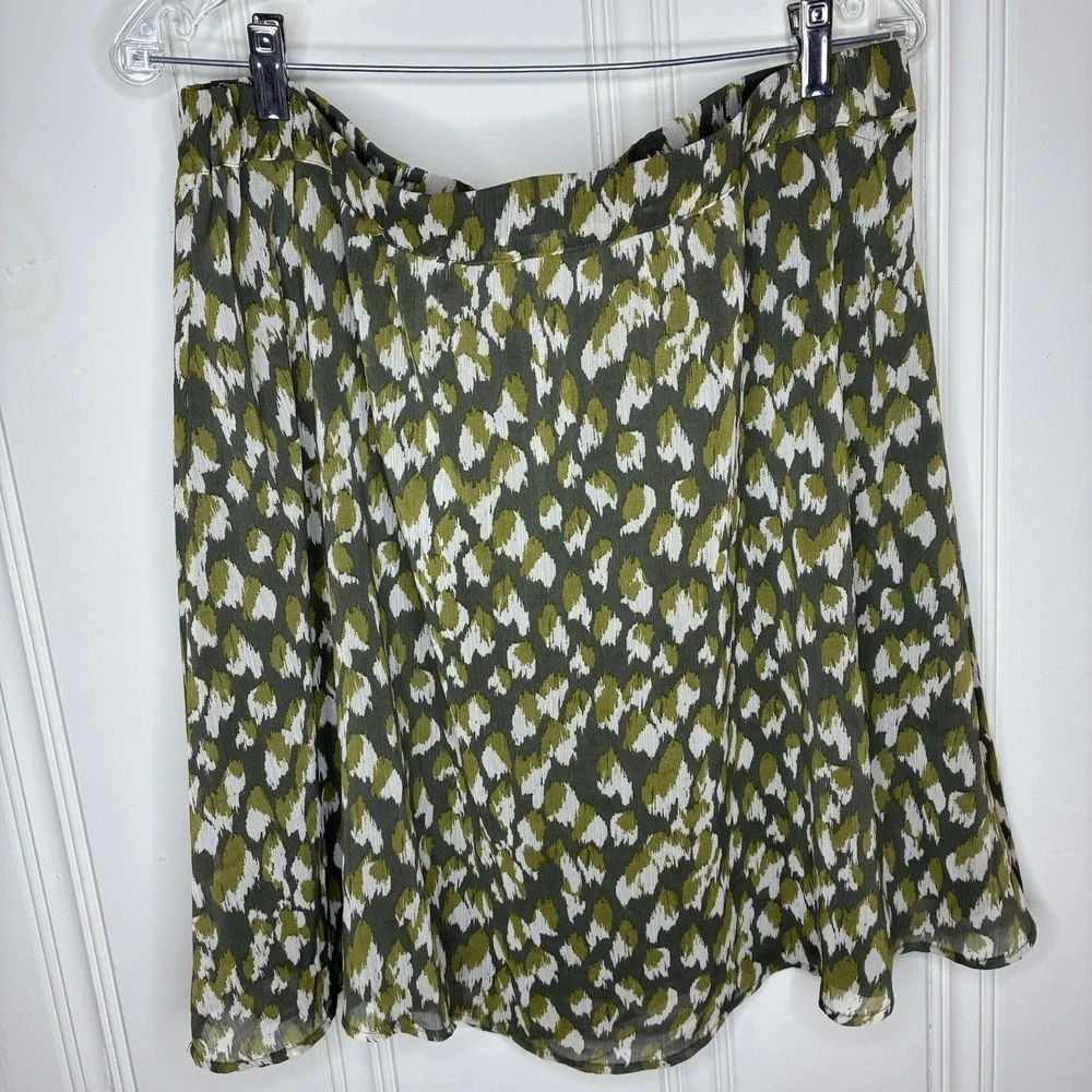 Banana Republic XLT Green Print Lined Skirt Elastic Waist‎ Pull On Artsy Flowy